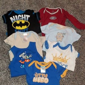 Bundle 6/9mo Onesies (7)